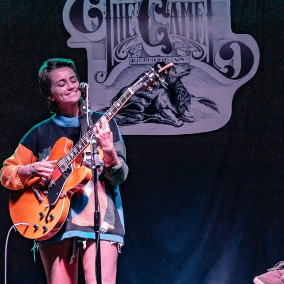 Meet your Posher, Avery - Picture 1 of 1